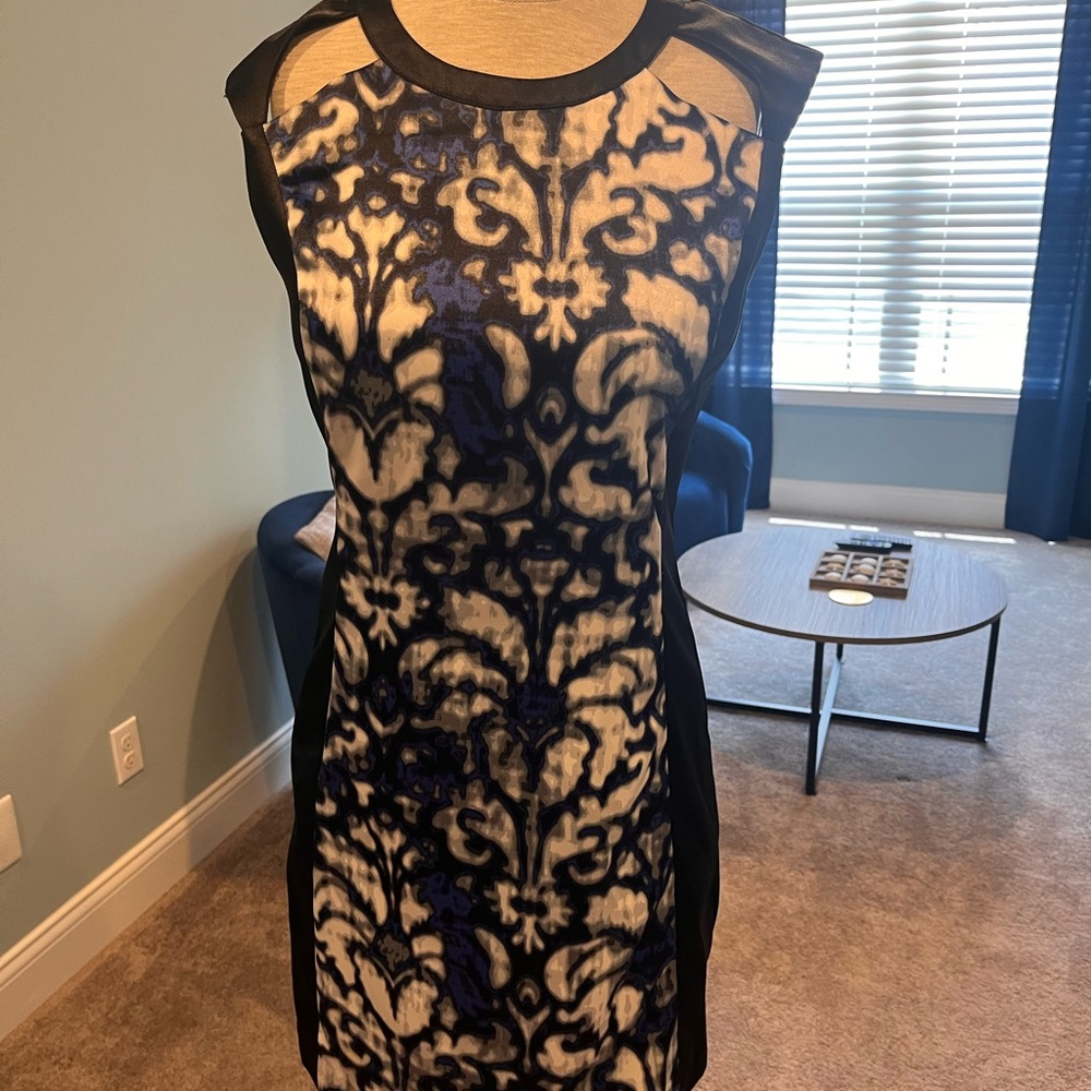 Elegant Black and Blue Patterned Dress